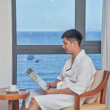 Royal Beach Hotel By Thg Đà Nẵng Extérieur photo