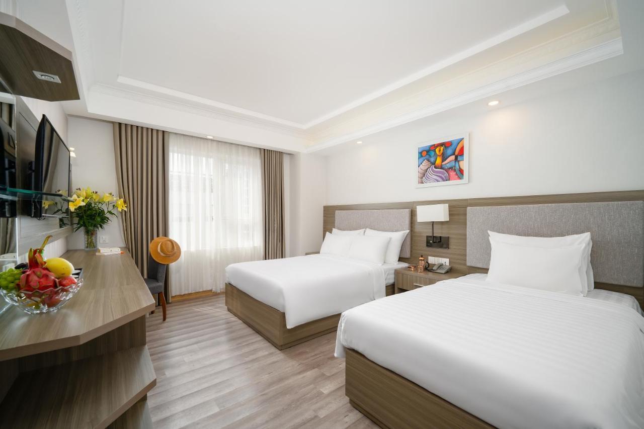 Royal Beach Hotel By Thg Đà Nẵng Extérieur photo