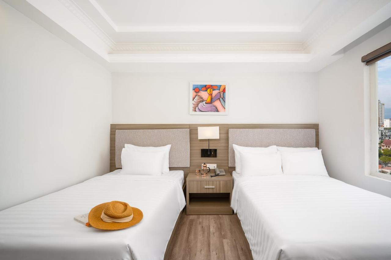 Royal Beach Hotel By Thg Đà Nẵng Extérieur photo