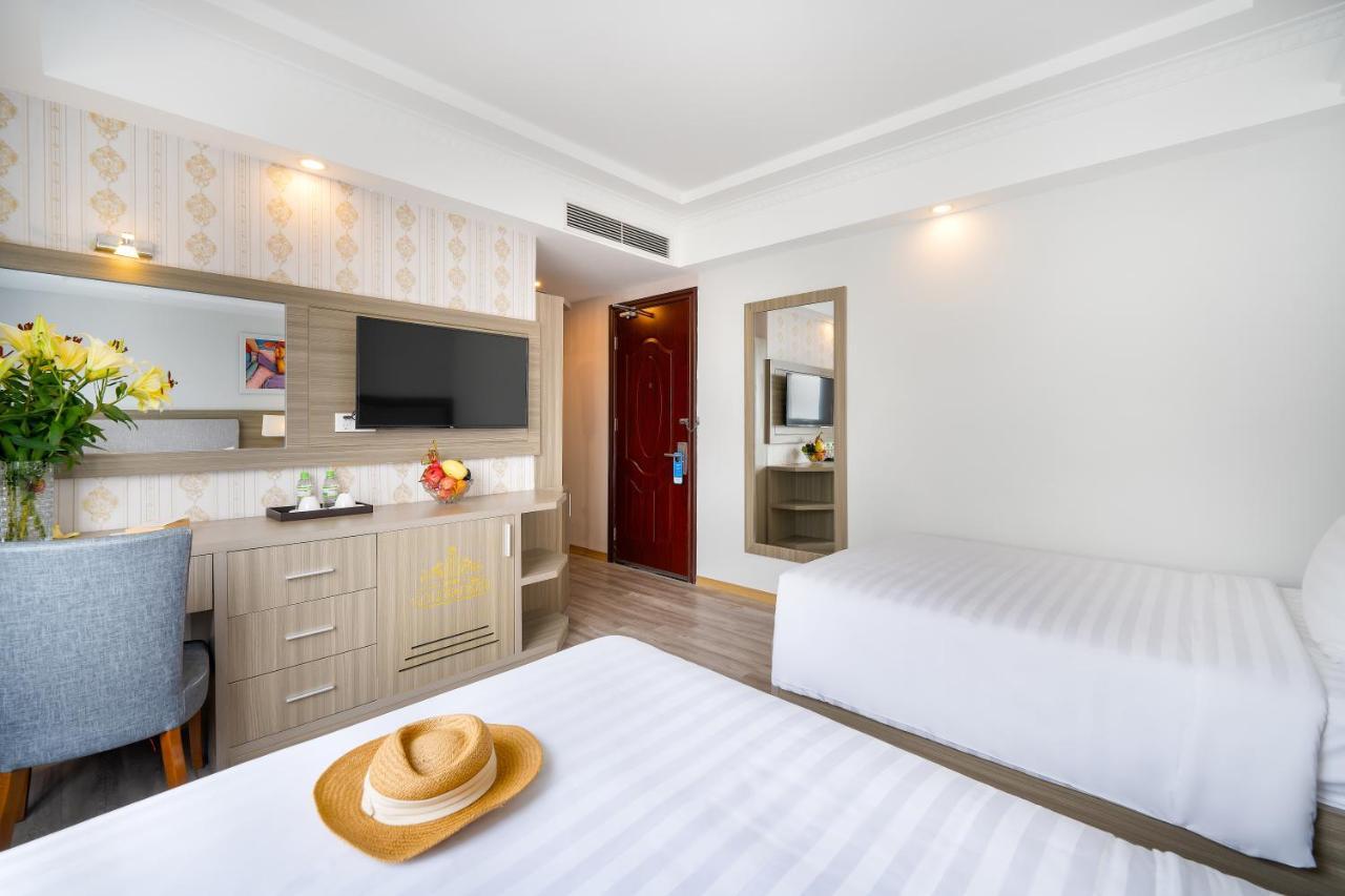 Royal Beach Hotel By Thg Đà Nẵng Extérieur photo