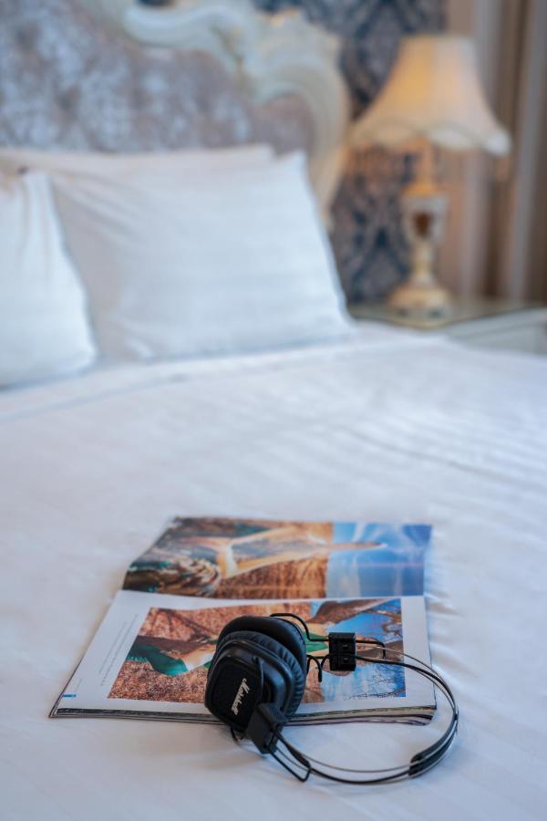 Royal Beach Hotel By Thg Đà Nẵng Extérieur photo