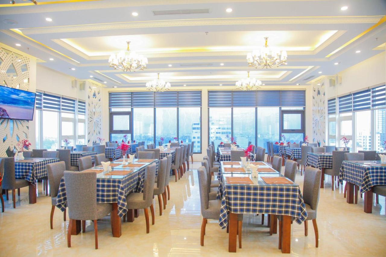 Royal Beach Hotel By Thg Đà Nẵng Extérieur photo